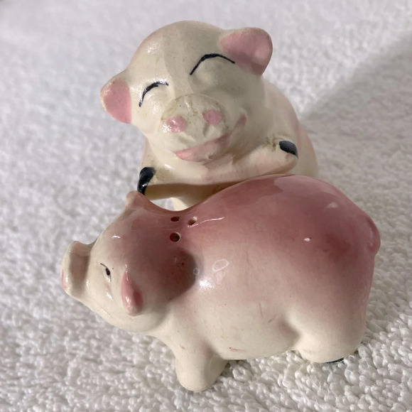 Vintage Ceramic Pigs Salt & Pepper Shakers - Picture 2 of 10
